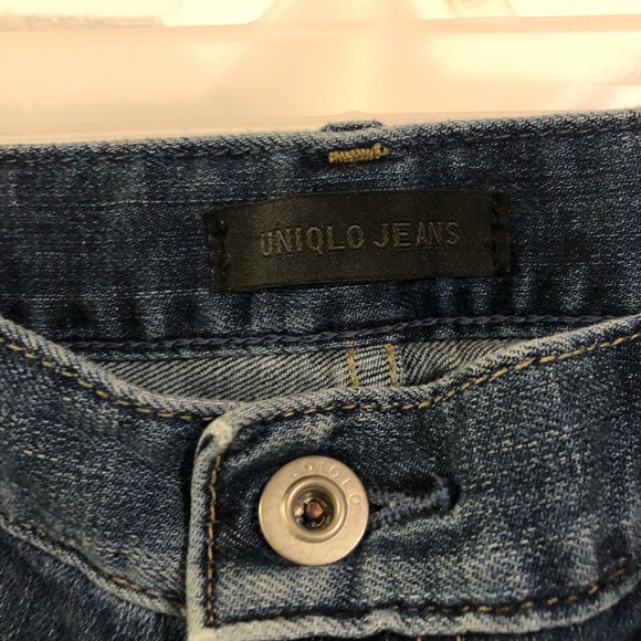Uniqlo Jeans (mom jeans) - Size 28 - Ripped jeans - lightly worn - Picture 2 of 3